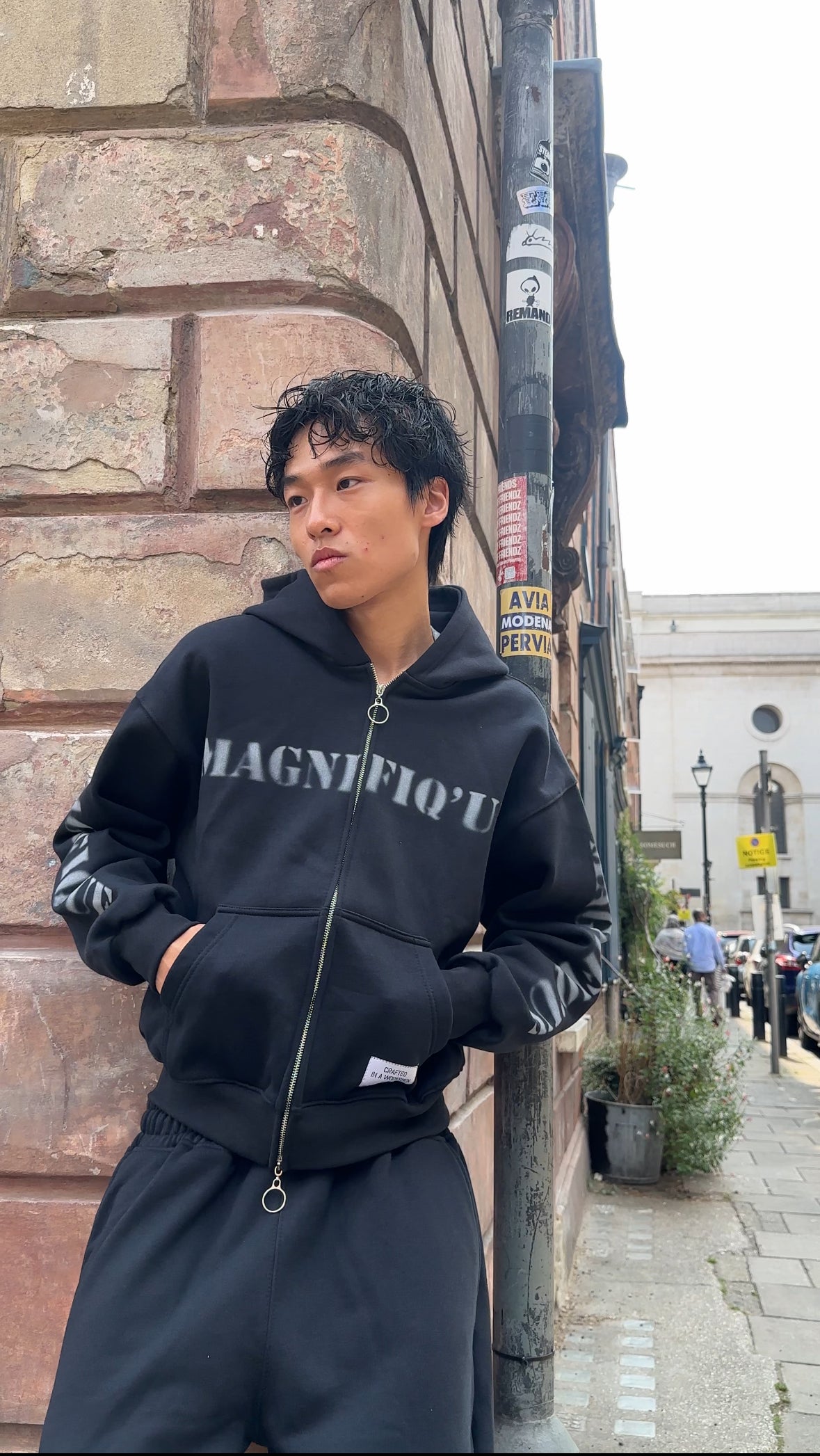 NEW A/W 25 ZIP UP